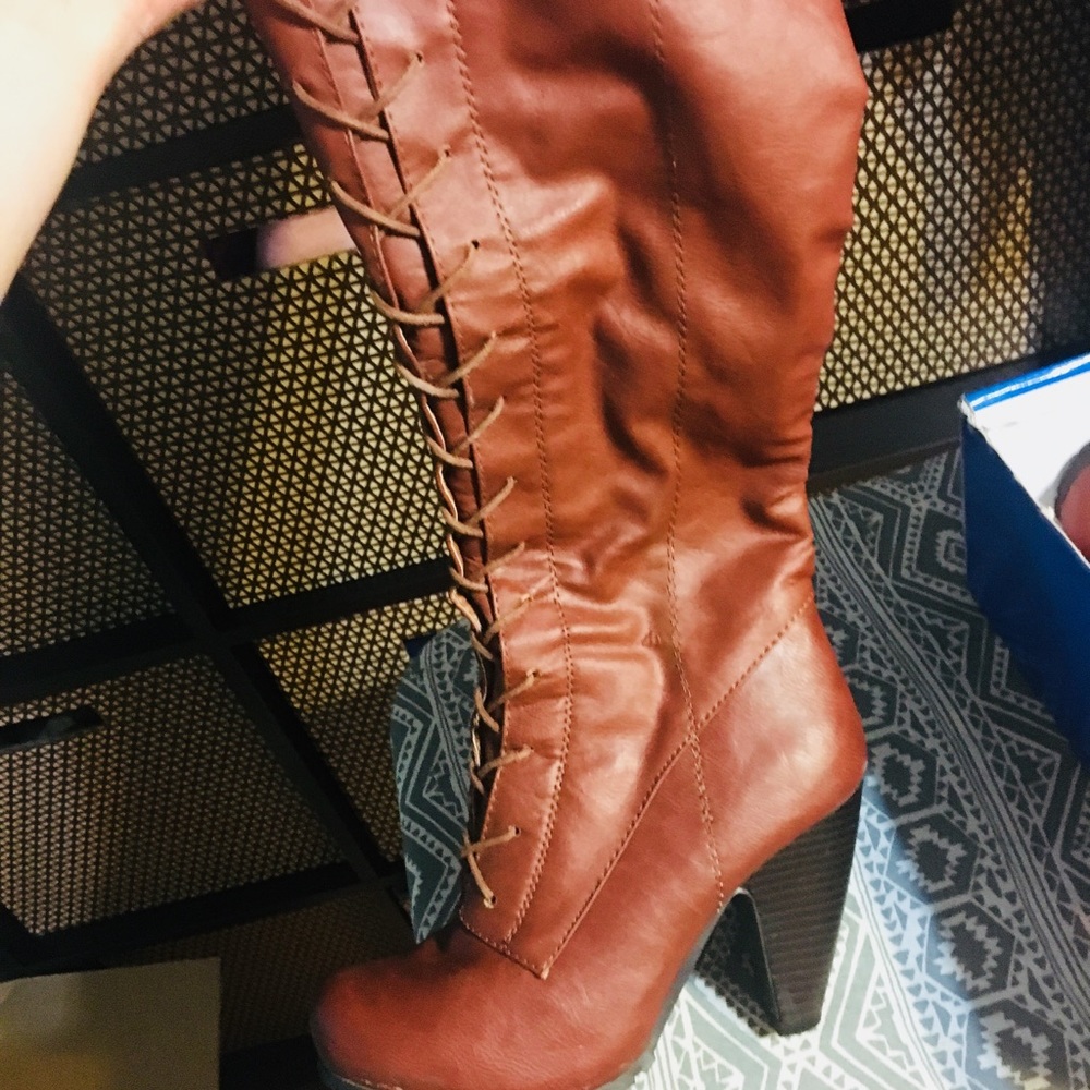 Lace up camel sexy boots